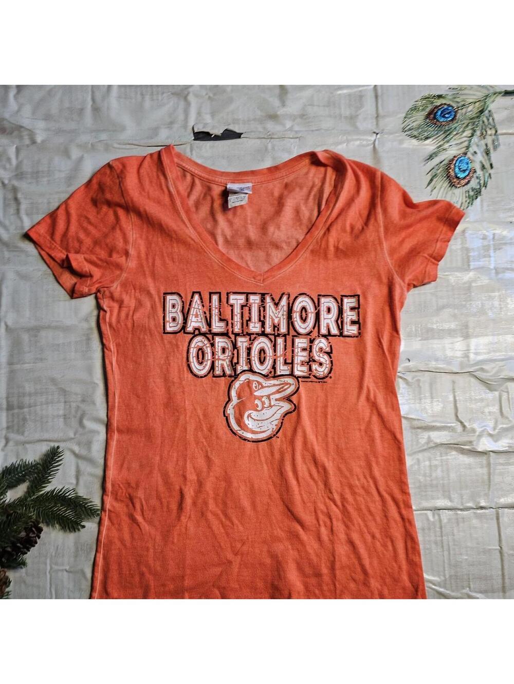 Title: Vintage Women's y2k top orange t shirt from Baltimore Orioles
